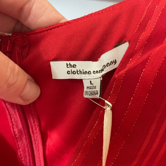 NWT red dress size L - Picture 4 of 6